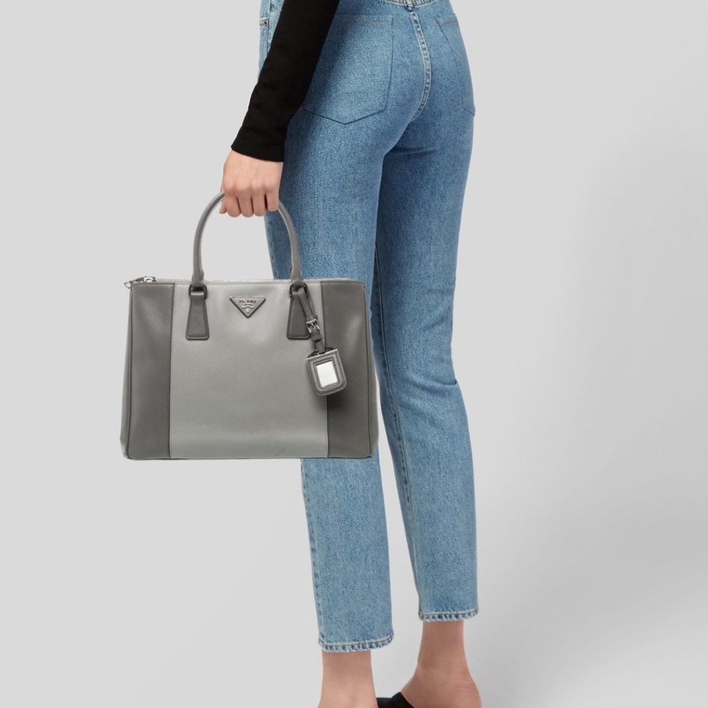 Authentic Prada Saffiano Leather Galleria Double Zip Medium Tote Bag Ash/Grey - Picture 3 of 12